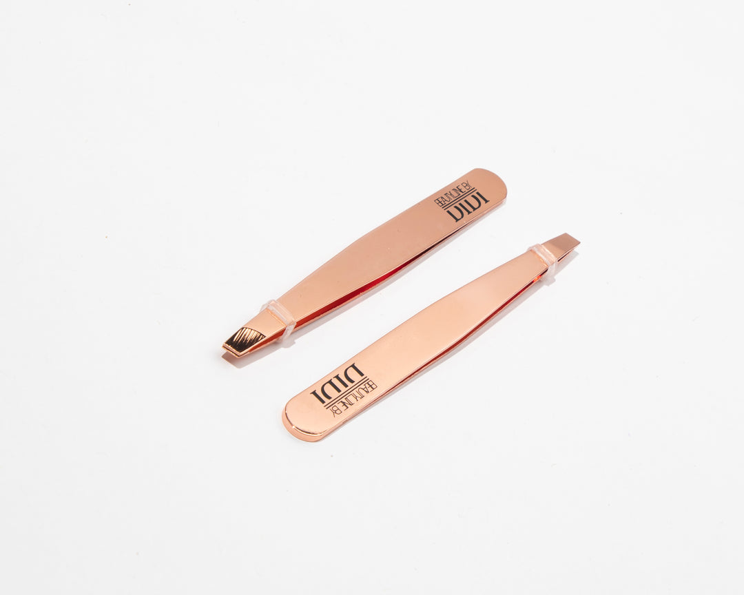 Le coffret de cils ultime, également appelé Lash Buddy Bundle, mascara Shield