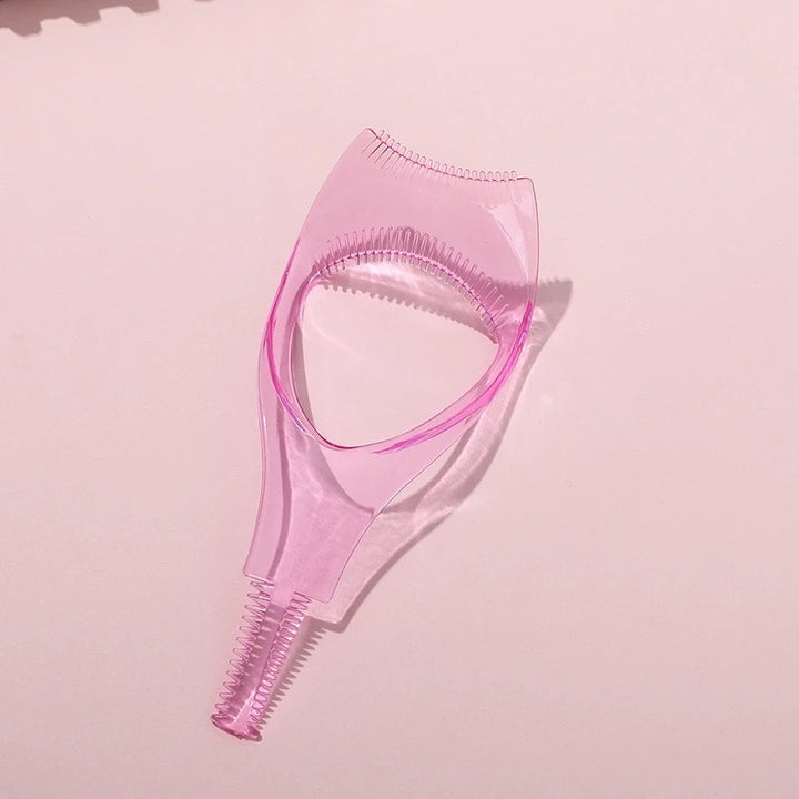 Le mascara Shield, également appelé Lash Buddy, est un produit unique