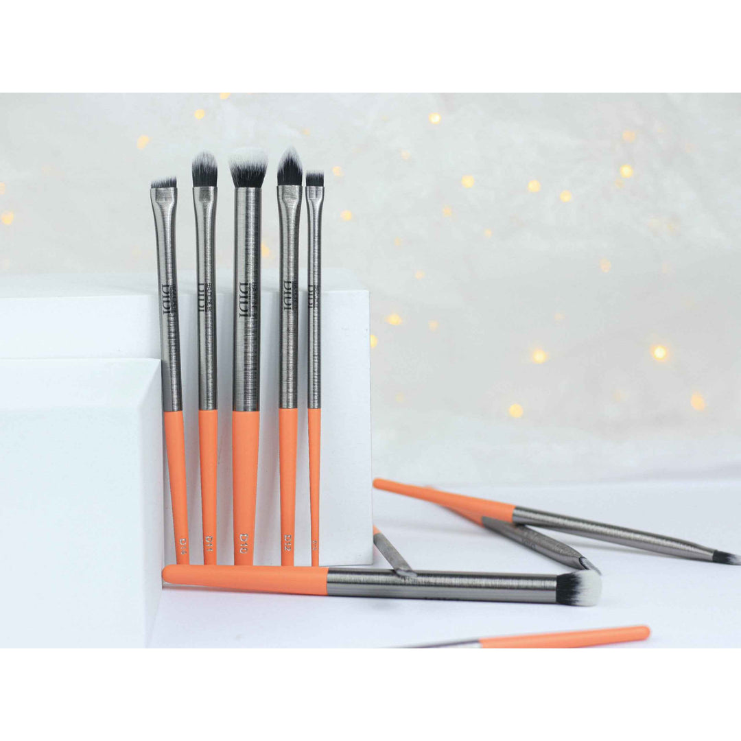 Brow Life Essential Brush