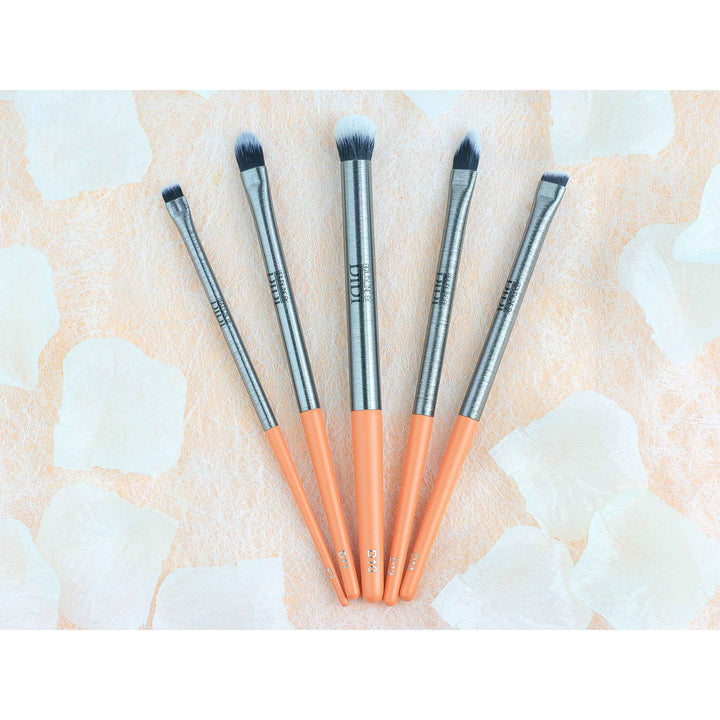 Brow Life Essential Brush